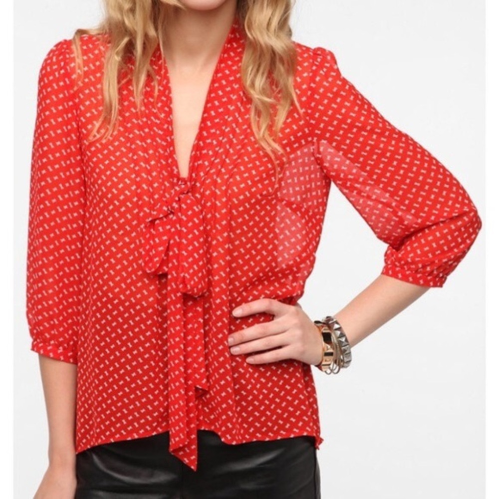 UO// Pins & Needles // front sheet blouse